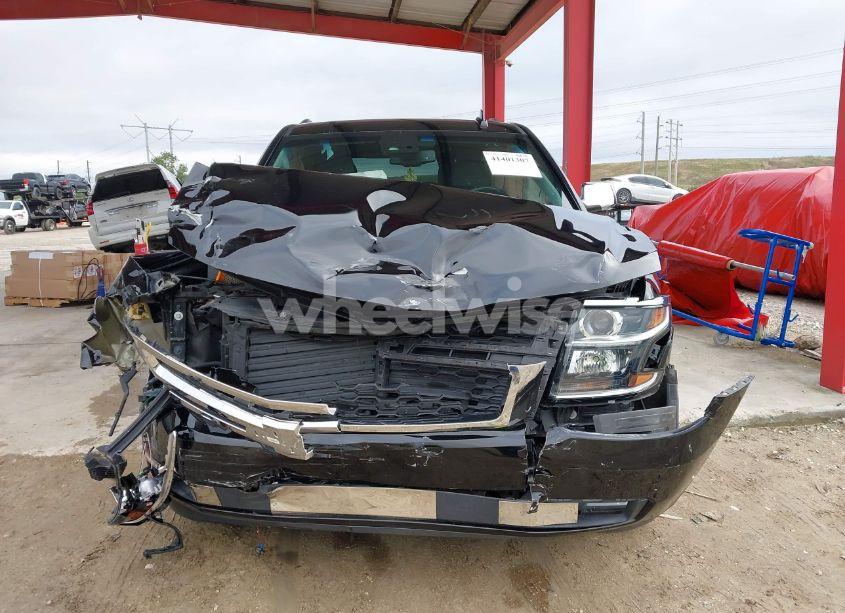 Photo 6 of 2017 Chevrolet Suburban LT (VIN 1GNSCHKC7HR325328)