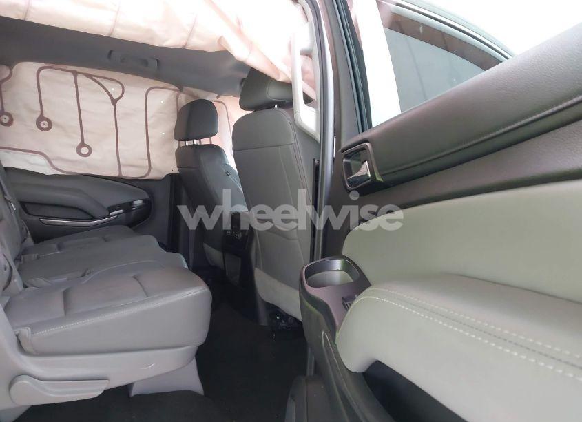 Photo 8 of 2017 Chevrolet Suburban LT (VIN 1GNSCHKC7HR325328)