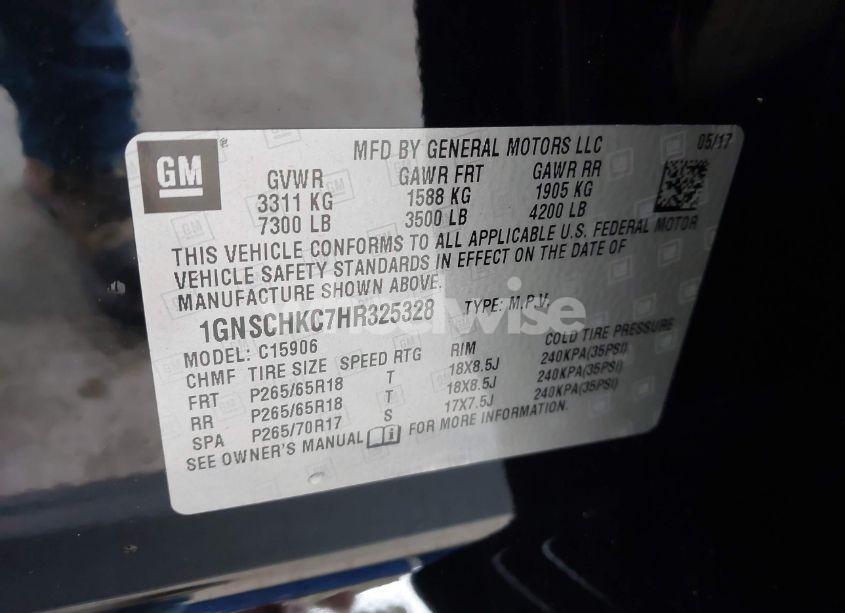 Photo 9 of 2017 Chevrolet Suburban LT (VIN 1GNSCHKC7HR325328)