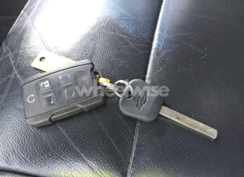 Photo 11 of 2018 Chevrolet Suburban LT (VIN 1GNSCHKC7JR162024)