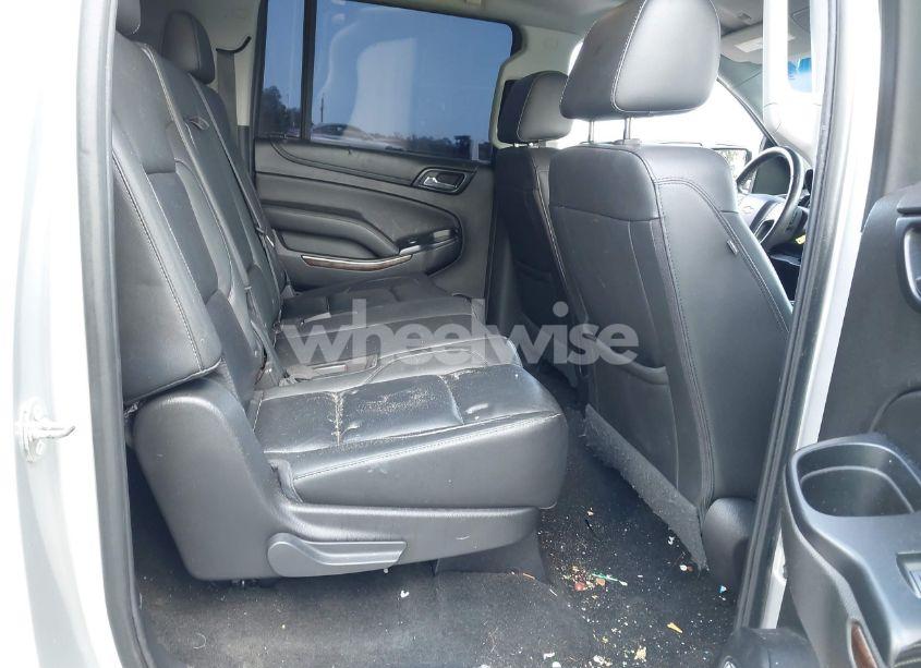 Photo 8 of 2018 Chevrolet Suburban LT (VIN 1GNSCHKC7JR162024)