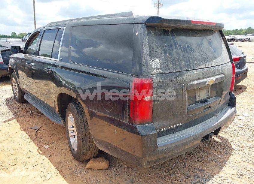 Photo 3 of 2016 Chevrolet Suburban LT (VIN 1GNSCHKC8GR184977)