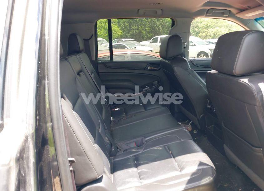 Photo 8 of 2016 Chevrolet Suburban LT (VIN 1GNSCHKC8GR184977)