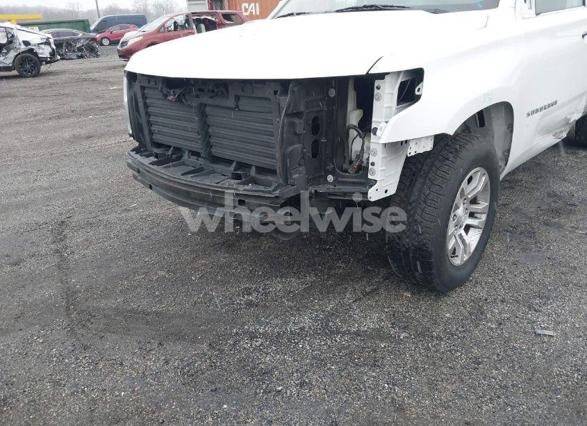 Photo 19 of 2017 Chevrolet Suburban LT (VIN 1GNSCHKC8HR133898)