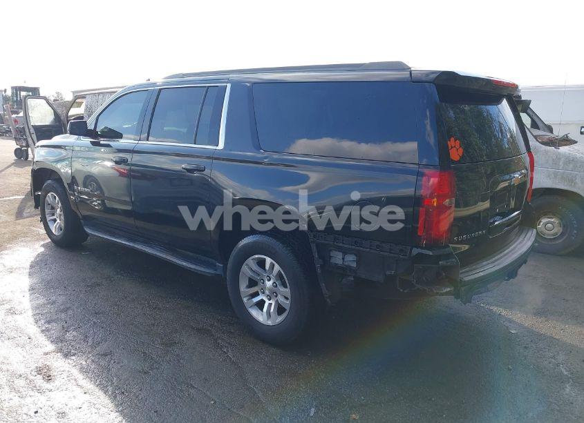 Photo 3 of 2017 Chevrolet Suburban LT (VIN 1GNSCHKC8HR152631)