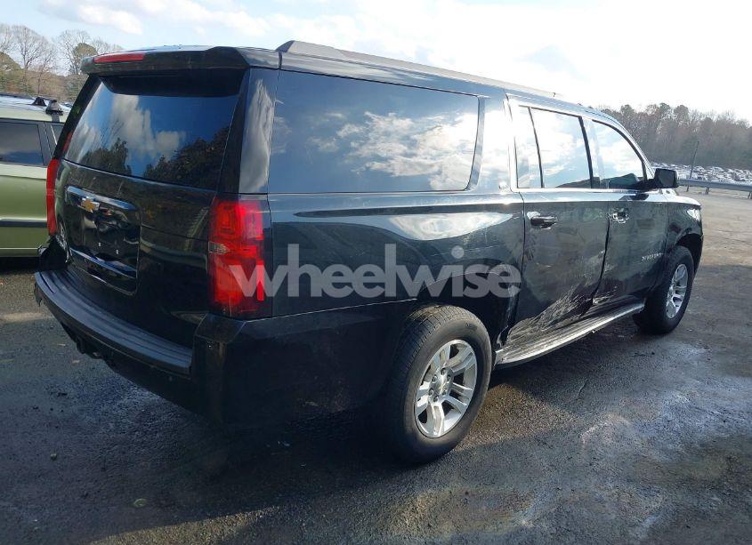 Photo 4 of 2017 Chevrolet Suburban LT (VIN 1GNSCHKC8HR152631)