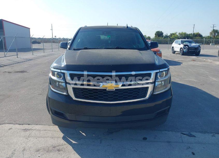 Photo 12 of 2017 Chevrolet Suburban LT (VIN 1GNSCHKC8HR247853)