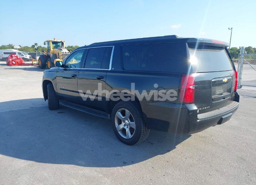 Photo 3 of 2017 Chevrolet Suburban LT (VIN 1GNSCHKC8HR247853)