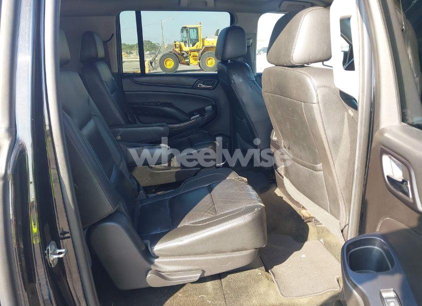 Photo 8 of 2017 Chevrolet Suburban LT (VIN 1GNSCHKC8HR247853)