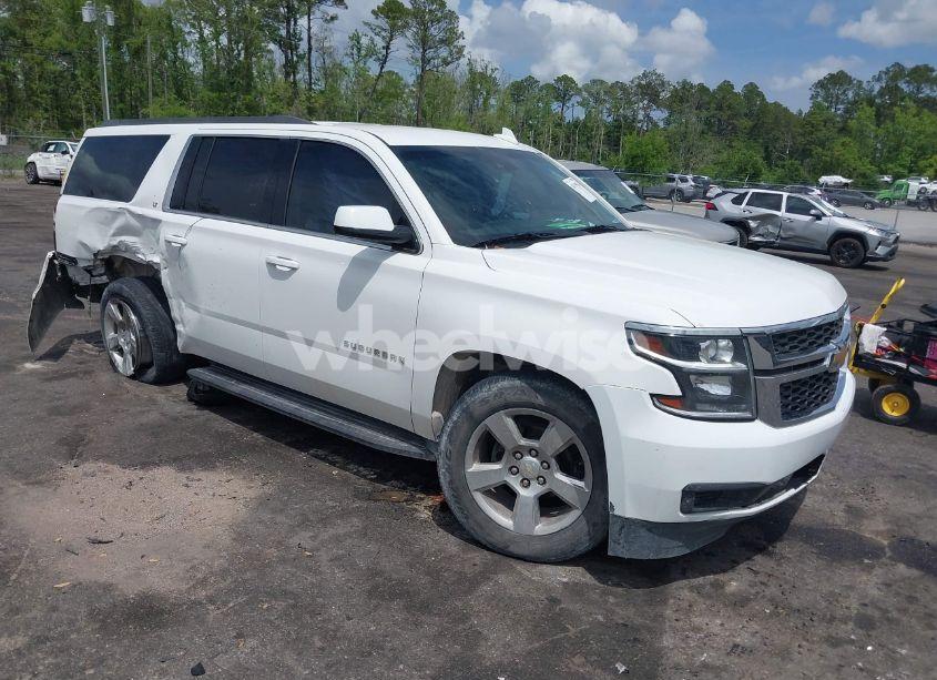 2017 Chevrolet Suburban LT (VIN 1GNSCHKC8HR344552) main photo