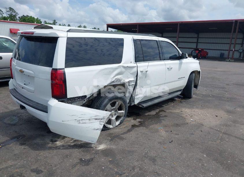 Photo 4 of 2017 Chevrolet Suburban LT (VIN 1GNSCHKC8HR344552)