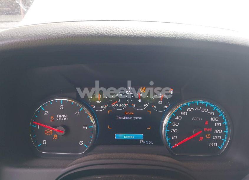 Photo 7 of 2017 Chevrolet Suburban LT (VIN 1GNSCHKC8HR344552)