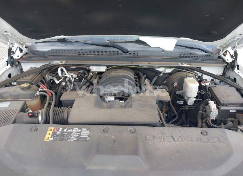 Photo 10 of 2019 Chevrolet Suburban LT (VIN 1GNSCHKC8KR405969)