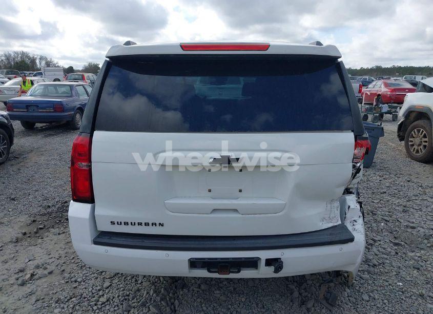 Photo 16 of 2019 Chevrolet Suburban LT (VIN 1GNSCHKC8KR405969)