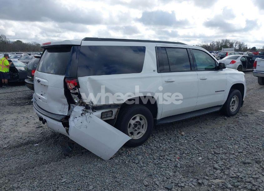 Photo 4 of 2019 Chevrolet Suburban LT (VIN 1GNSCHKC8KR405969)