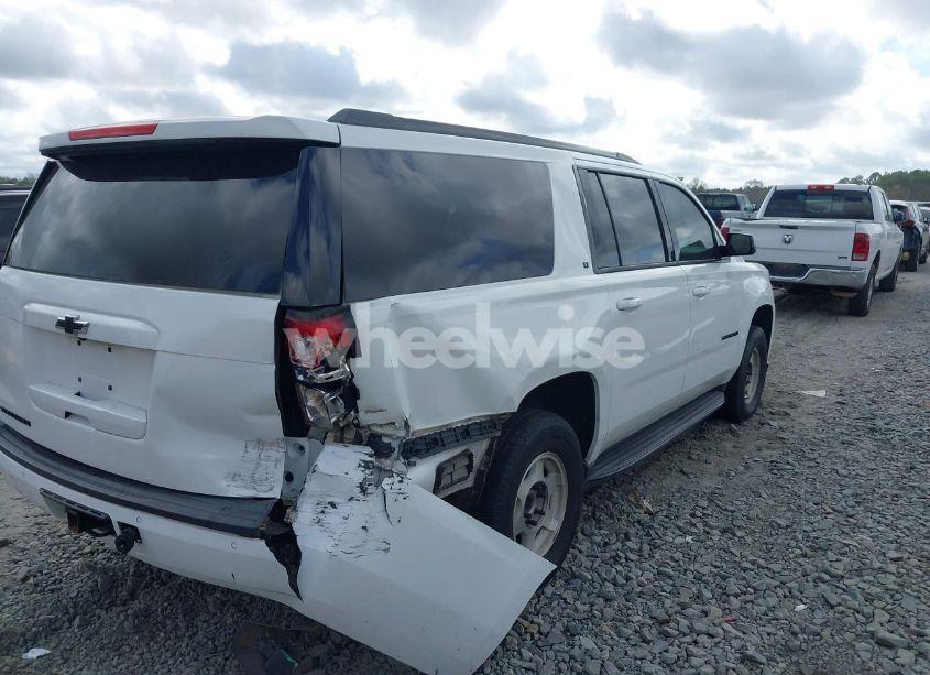 Photo 6 of 2019 Chevrolet Suburban LT (VIN 1GNSCHKC8KR405969)