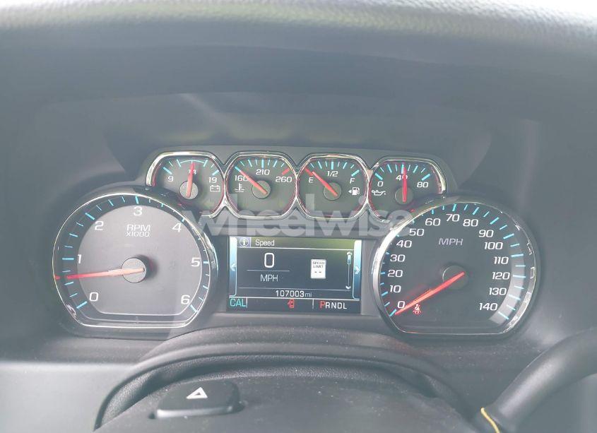 Photo 7 of 2019 Chevrolet Suburban LT (VIN 1GNSCHKC8KR405969)