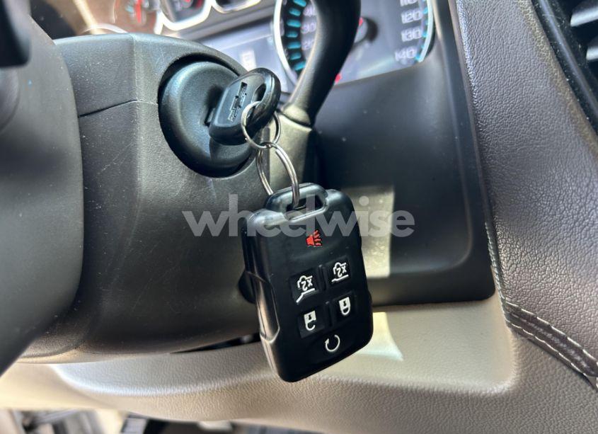 Photo 11 of 2019 Chevrolet Suburban LT (VIN 1GNSCHKC8KR408158)