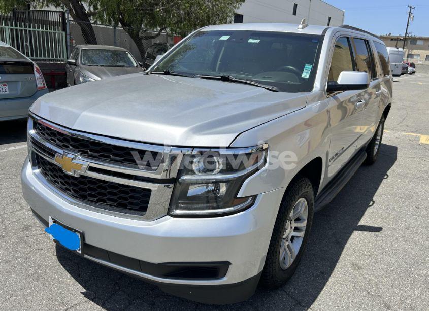 Photo 2 of 2019 Chevrolet Suburban LT (VIN 1GNSCHKC8KR408158)