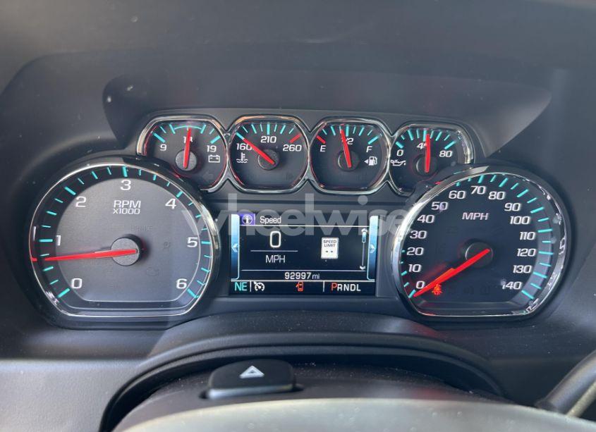 Photo 7 of 2019 Chevrolet Suburban LT (VIN 1GNSCHKC8KR408158)