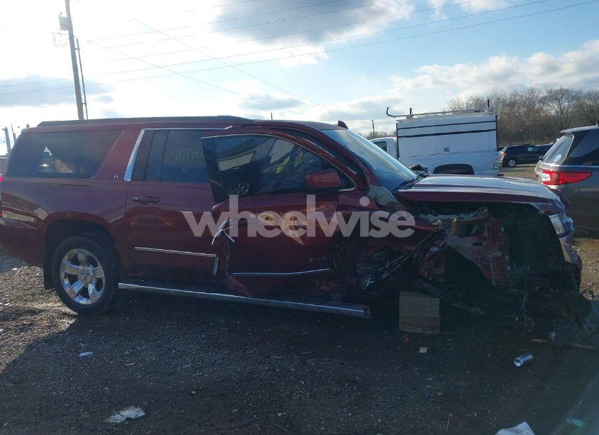 Photo 13 of 2017 Chevrolet Suburban LT (VIN 1GNSCHKC9HR233086)