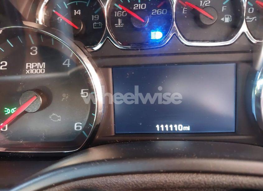 Photo 7 of 2017 Chevrolet Suburban LT (VIN 1GNSCHKC9HR233086)