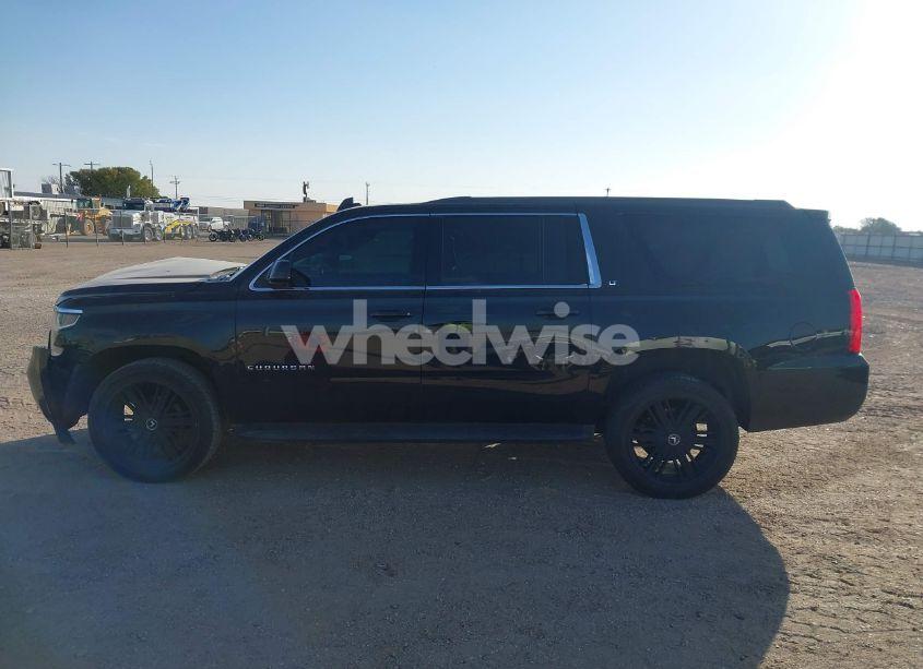 Photo 14 of 2017 Chevrolet Suburban LT (VIN 1GNSCHKC9HR315318)