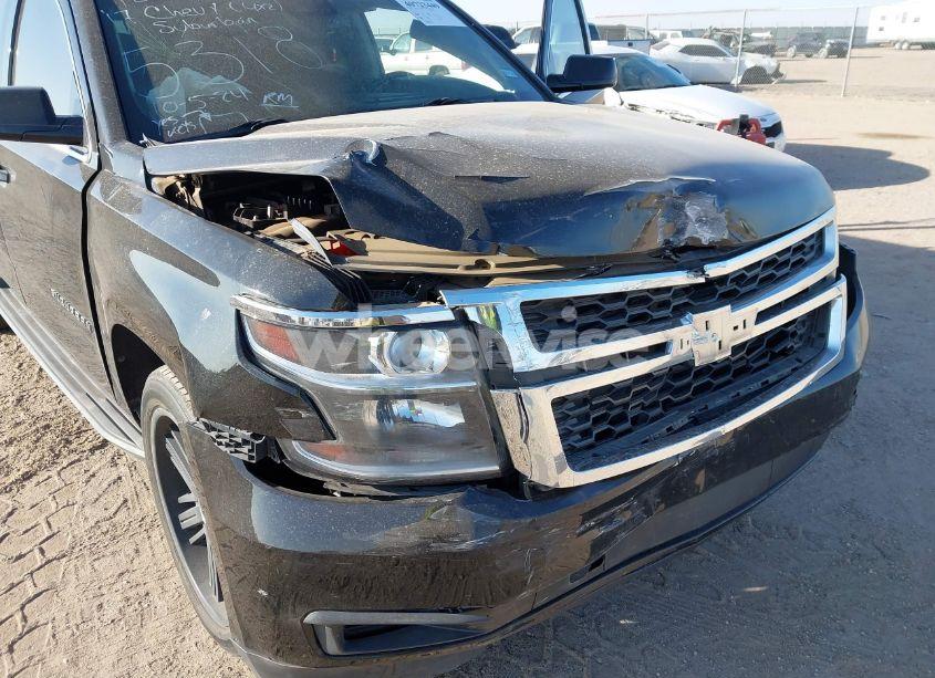 Photo 6 of 2017 Chevrolet Suburban LT (VIN 1GNSCHKC9HR315318)