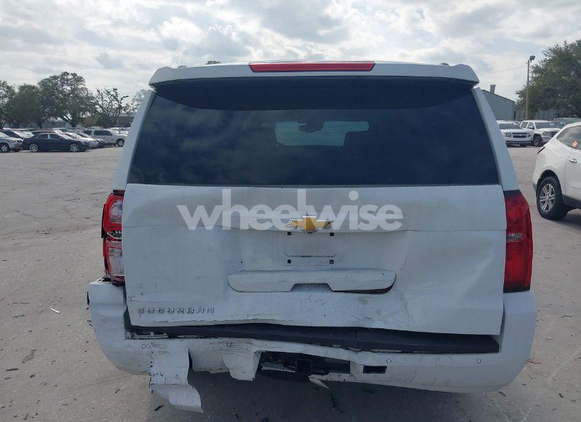 Photo 16 of 2018 Chevrolet Suburban LT (VIN 1GNSCHKC9JR337230)
