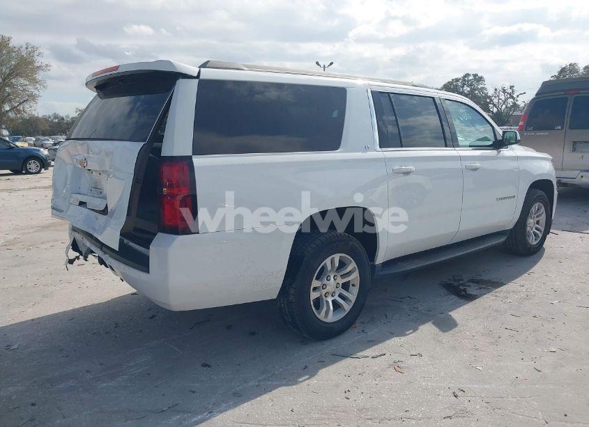 Photo 4 of 2018 Chevrolet Suburban LT (VIN 1GNSCHKC9JR337230)