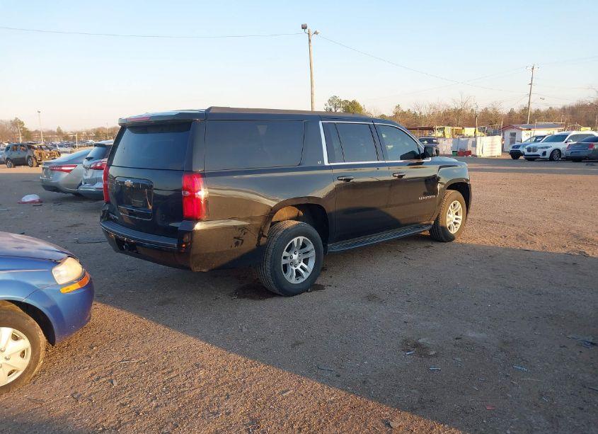 Photo 4 of 2019 Chevrolet Suburban LT (VIN 1GNSCHKC9KR390396)