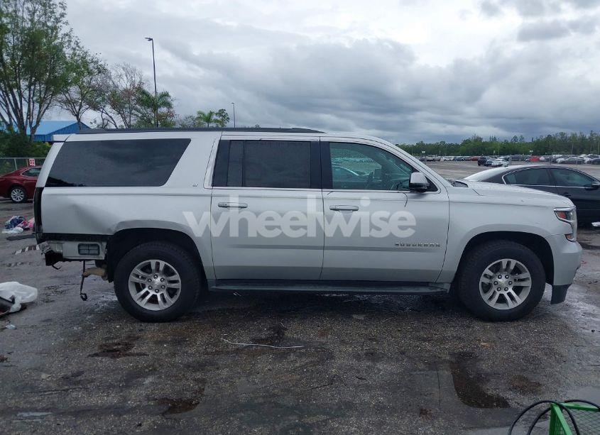 Photo 14 of 2016 Chevrolet Suburban LT (VIN 1GNSCHKCXGR111027)