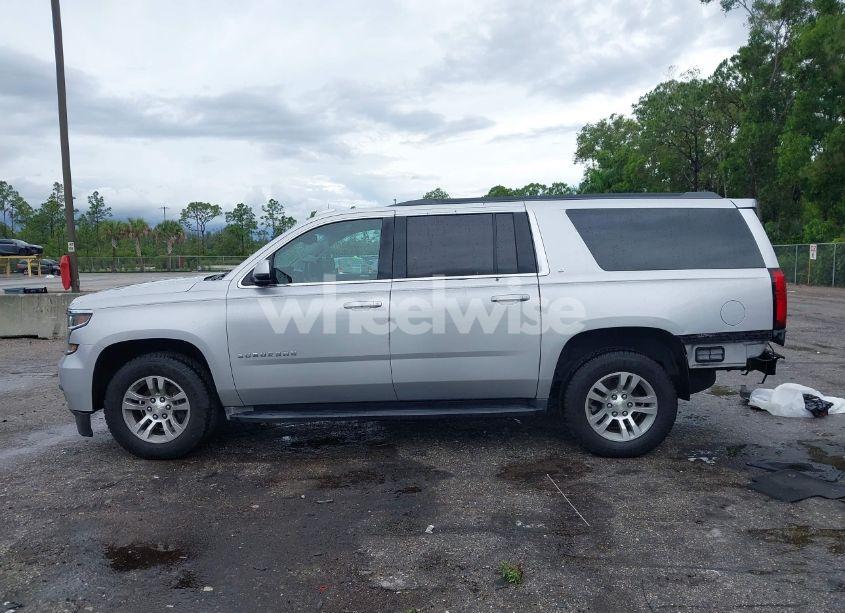 Photo 15 of 2016 Chevrolet Suburban LT (VIN 1GNSCHKCXGR111027)
