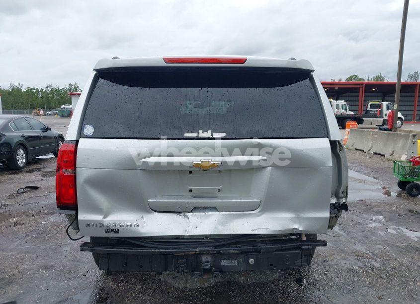 Photo 17 of 2016 Chevrolet Suburban LT (VIN 1GNSCHKCXGR111027)