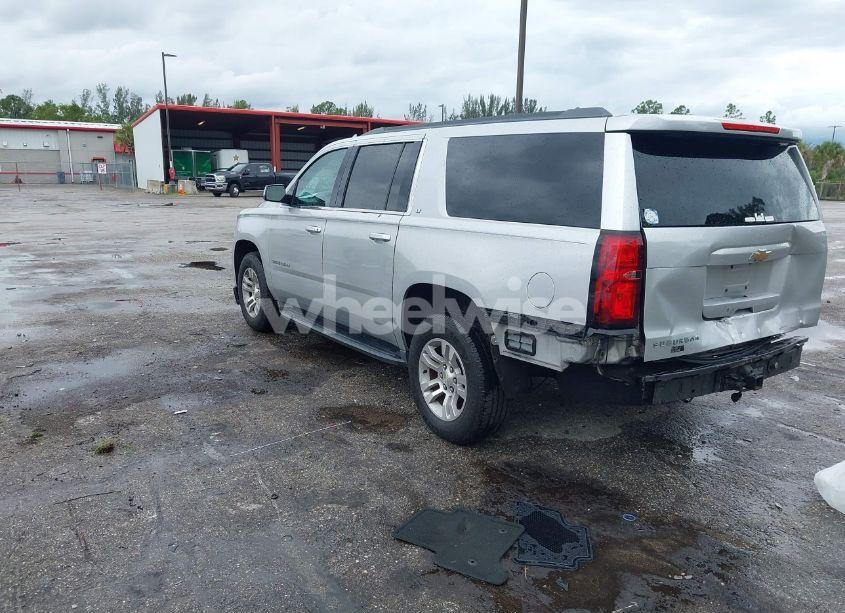 Photo 3 of 2016 Chevrolet Suburban LT (VIN 1GNSCHKCXGR111027)