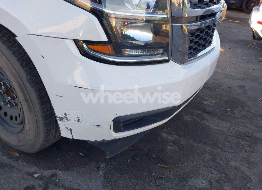 Photo 6 of 2018 Chevrolet Suburban LT (VIN 1GNSCHKCXJR109429)