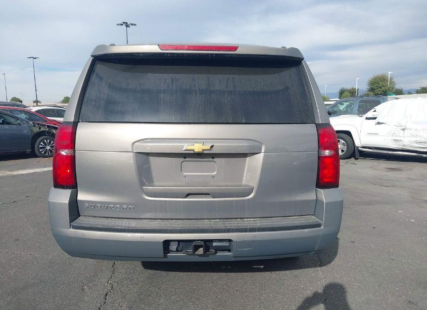 Photo 16 of 2018 Chevrolet Suburban LT (VIN 1GNSCHKCXJR252610)