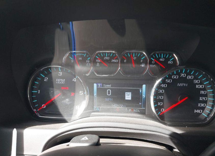 Photo 7 of 2018 Chevrolet Suburban LT (VIN 1GNSCHKCXJR252610)