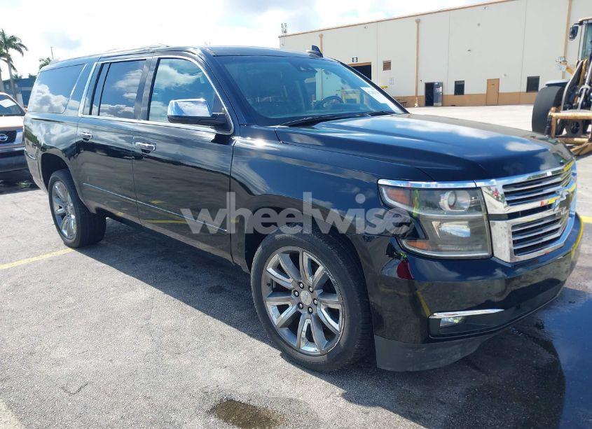 2019 Chevrolet Suburban LT (VIN 1GNSCHKCXKR188439) main photo