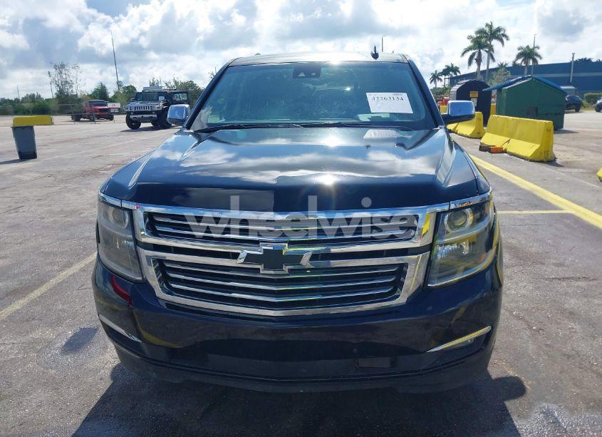 Photo 12 of 2019 Chevrolet Suburban LT (VIN 1GNSCHKCXKR188439)