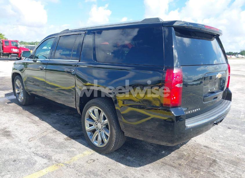 Photo 3 of 2019 Chevrolet Suburban LT (VIN 1GNSCHKCXKR188439)