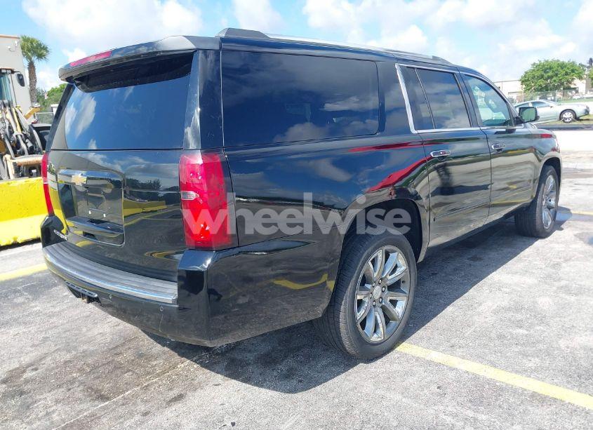 Photo 4 of 2019 Chevrolet Suburban LT (VIN 1GNSCHKCXKR188439)