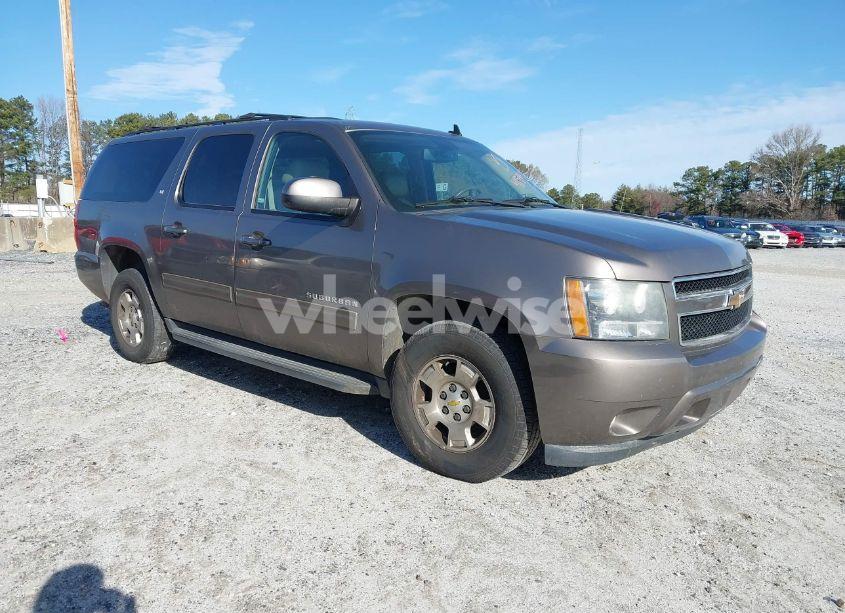 2011 Chevrolet Suburban 1500 LT1 (VIN 1GNSCJE00BR122636) main photo