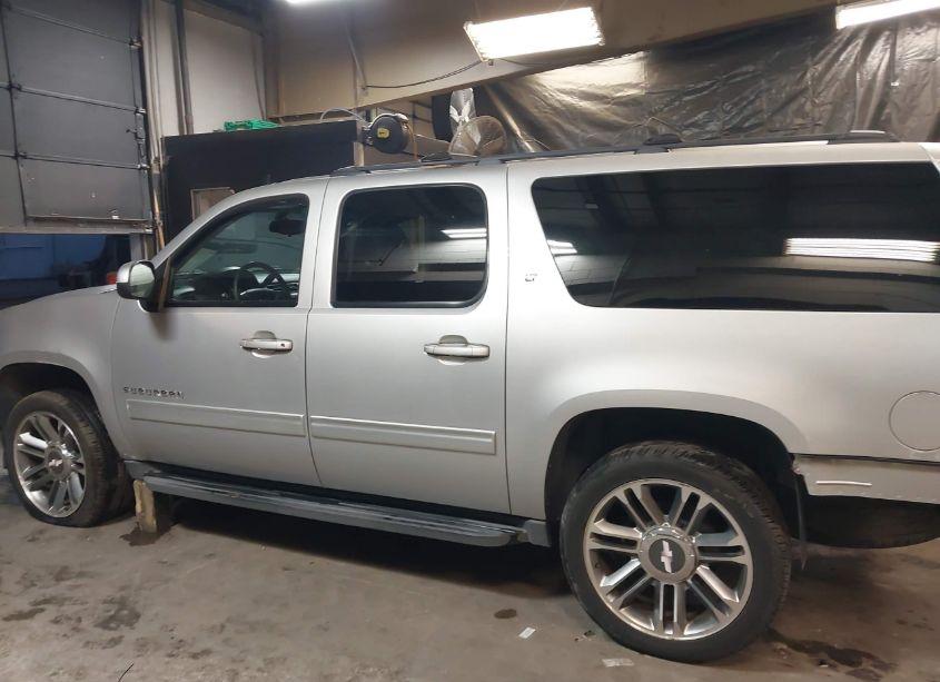 Photo 14 of 2011 Chevrolet Suburban 1500 LT1 (VIN 1GNSCJE00BR215902)