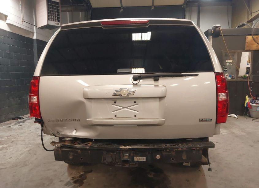 Photo 16 of 2011 Chevrolet Suburban 1500 LT1 (VIN 1GNSCJE00BR215902)