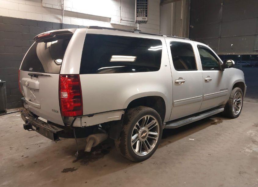 Photo 4 of 2011 Chevrolet Suburban 1500 LT1 (VIN 1GNSCJE00BR215902)