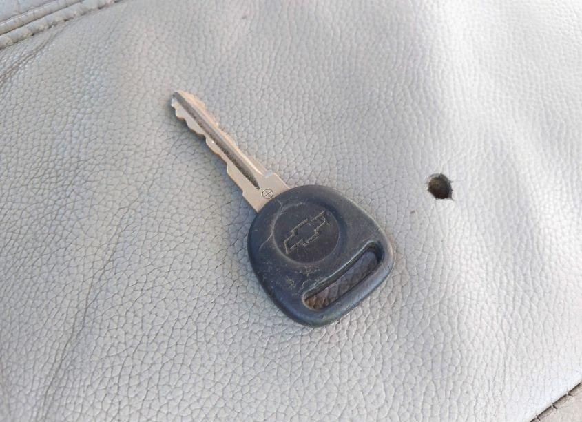 Photo 11 of 2011 Chevrolet Suburban 1500 LT1 (VIN 1GNSCJE01BR253137)