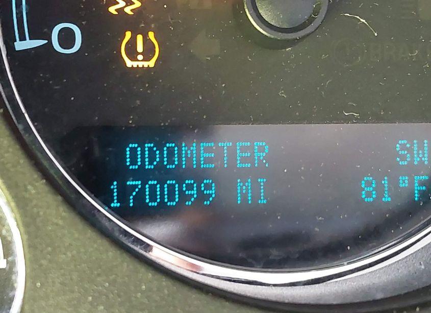 Photo 15 of 2011 Chevrolet Suburban 1500 LT1 (VIN 1GNSCJE01BR253137)