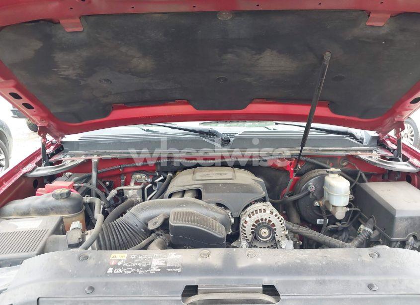 Photo 10 of 2012 Chevrolet Suburban 1500 LT (VIN 1GNSCJE01CR206854)