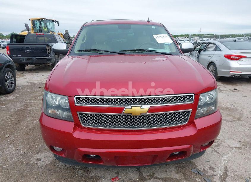Photo 12 of 2012 Chevrolet Suburban 1500 LT (VIN 1GNSCJE01CR206854)
